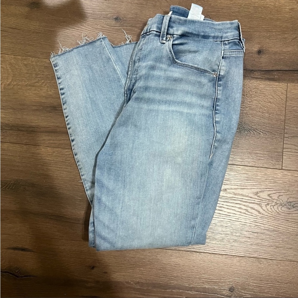 Good American Jeans - Picture 2 of 5